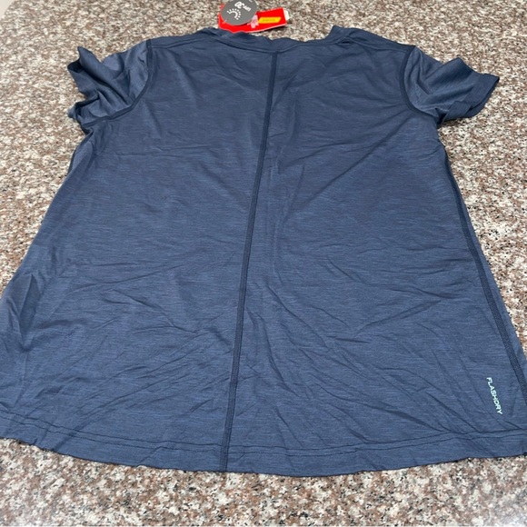 The North Face Top - Picture 3 of 8